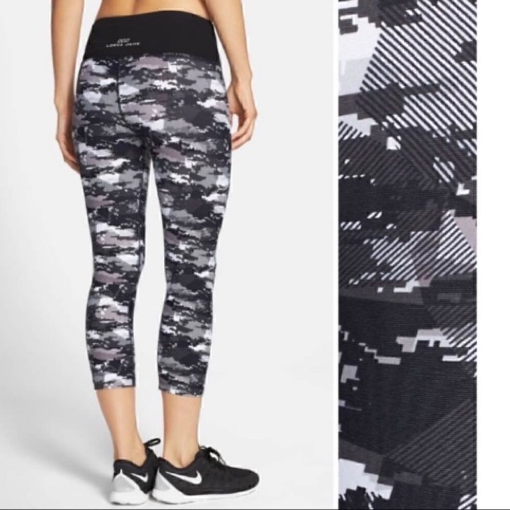 Lorna Jane Tough Girl camouflage 7/8 leggings xs - Picture 4 of 12